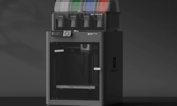 Bambu Lab P1S Combo 3D-printer ja AMS